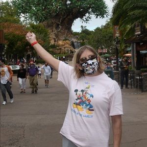 Meet your Posher, Connie